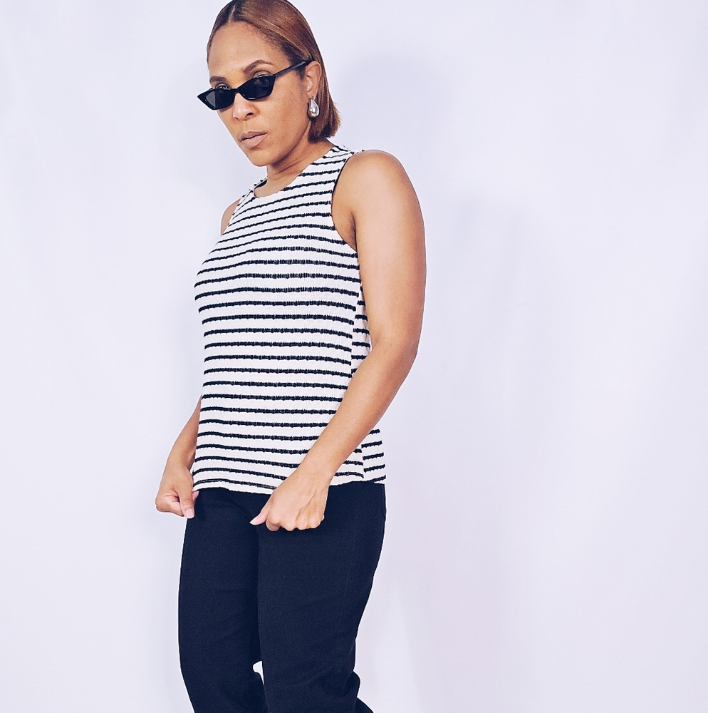 Gilli Striped Sleeveless Blouse
